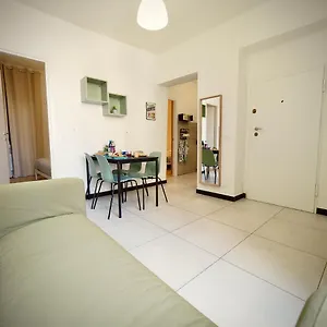 https://dimora-san-filippo-acquario-genovabnb-it.hotelitalianriviera.com